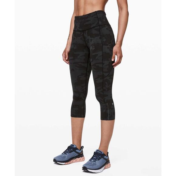 Lululemon Fast and Free Crop 4 - Picture 5 of 6